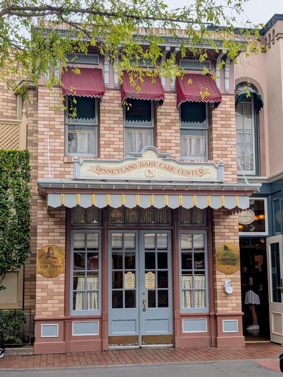 🏰 Baby Care Centers at Disneyland: The Most Useful Stop When Traveling with a Baby or Toddler